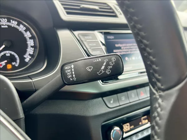 Škoda Fabia 1,0 STYLE / LED / KLIMA / ČR - foto 23