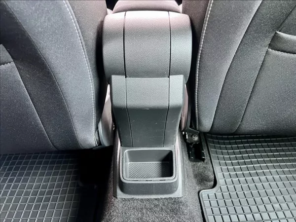 Škoda Fabia 1,0 STYLE / LED / KLIMA / ČR - foto 36
