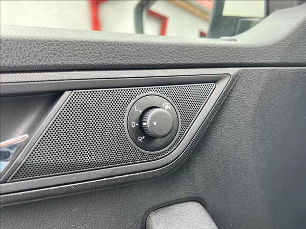 Škoda Fabia 1,0 STYLE / LED / KLIMA / ČR - foto 39