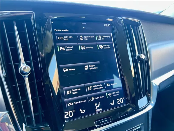 Volvo V90 2,0 T4 Drive-E R-Design Auto - foto 29