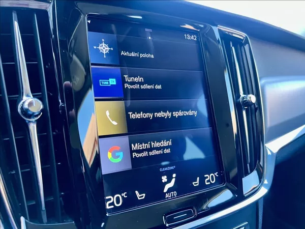 Volvo V90 2,0 T4 Drive-E R-Design Auto - foto 31