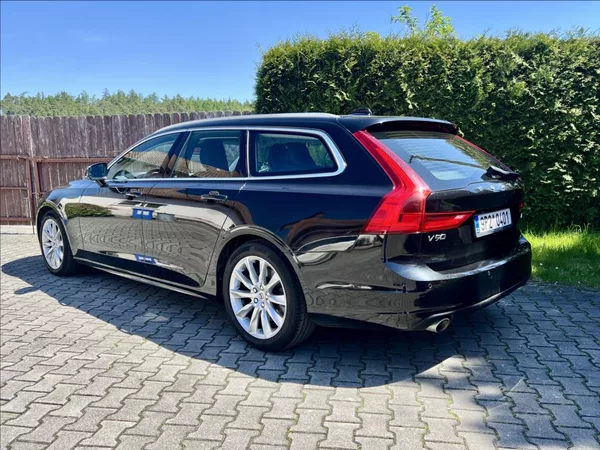 Volvo V90 2,0 T4 Drive-E R-Design Auto - foto 4