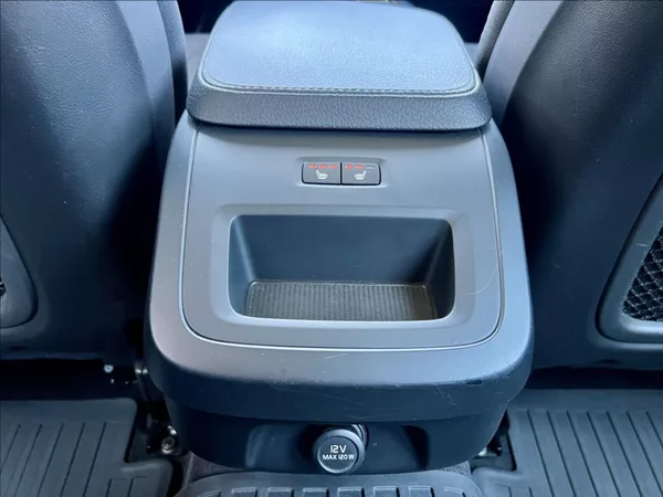 Volvo V90 2,0 T4 Drive-E R-Design Auto - foto 42
