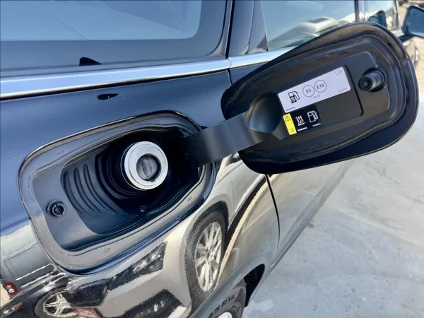 Volvo V90 2,0 T4 Drive-E R-Design Auto - foto 48
