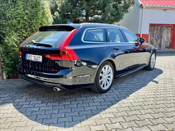 Volvo V90 2,0 T4 Drive-E R-Design Auto - foto 6