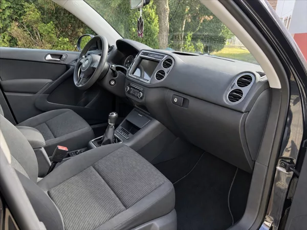 Volkswagen Tiguan 1,4 Tsi trend&Fun - foto 19