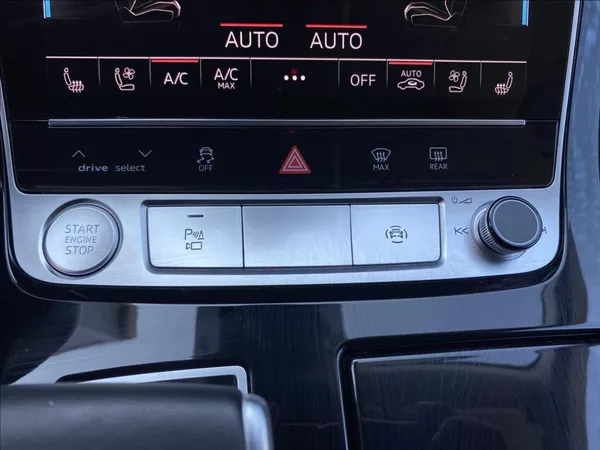 Audi Q8 3,0 55TFSi quattro Sport - foto 35