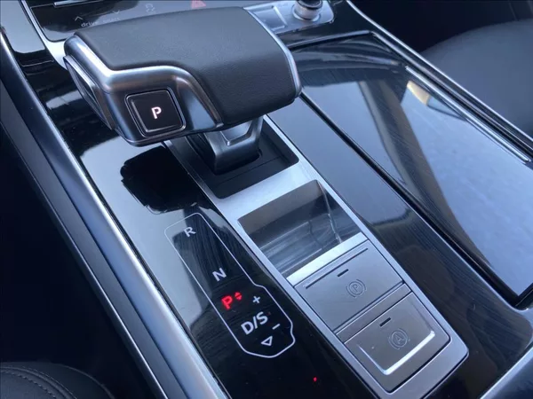 Audi Q8 3,0 55TFSi quattro Sport - foto 36