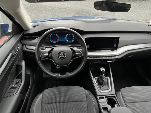 Škoda Octavia 2,0 TDI 85kW Ambition Combi - foto 23