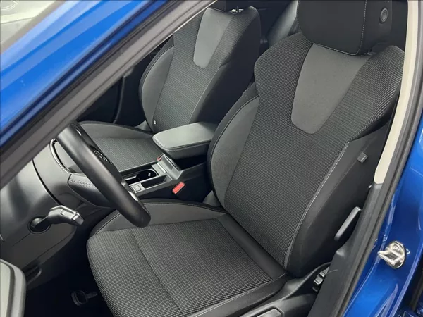 Škoda Octavia 2,0 TDI 85kW Ambition Combi - foto 9