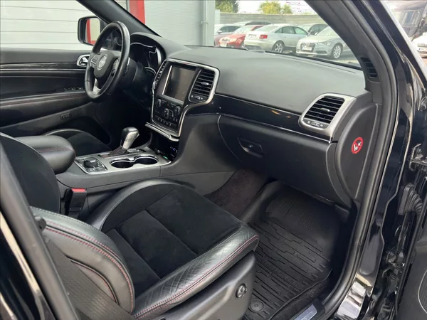 Jeep Grand Cherokee 3,0 CRD TRAILHAWK AWD nové ČR - foto 22