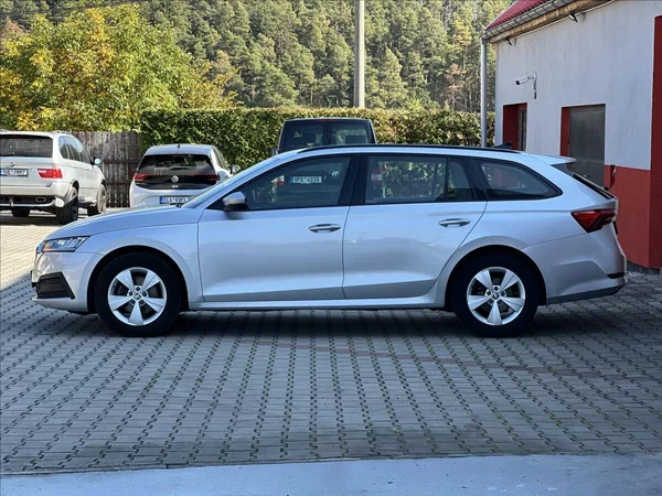 Škoda Octavia 2,0 TDI 85kW Active Combi - foto 2
