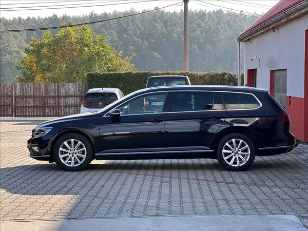 Volkswagen Passat 2,0 TDi DSG ELEGANCE MATRIX