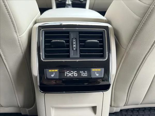 Škoda Superb 2,0 TDI 200HP L&K DSG 4X4 - foto 21