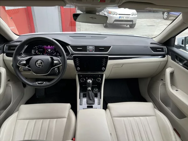 Škoda Superb 2,0 TDI 200HP L&K DSG 4X4 - foto 22