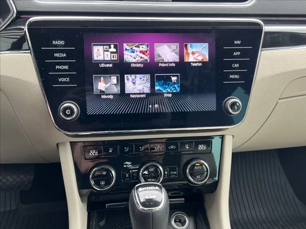 Škoda Superb 2,0 TDI 200HP L&K DSG 4X4 - foto 30