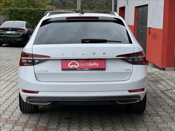 Škoda Superb 2,0 TDI 200HP L&K DSG 4X4 - foto 4