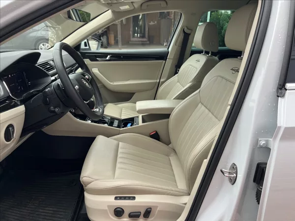 Škoda Superb 2,0 TDI 200HP L&K DSG 4X4 - foto 9