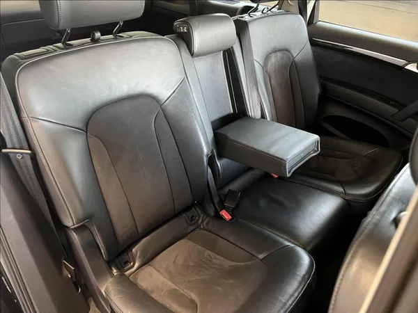 Audi Q7 3,0 TDi QUATTRO 7-MÍST - foto 20