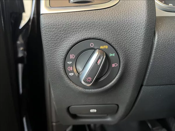 Audi Q7 3,0 TDi QUATTRO 7-MÍST - foto 31