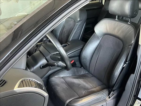Audi Q7 3,0 TDi QUATTRO 7-MÍST - foto 9