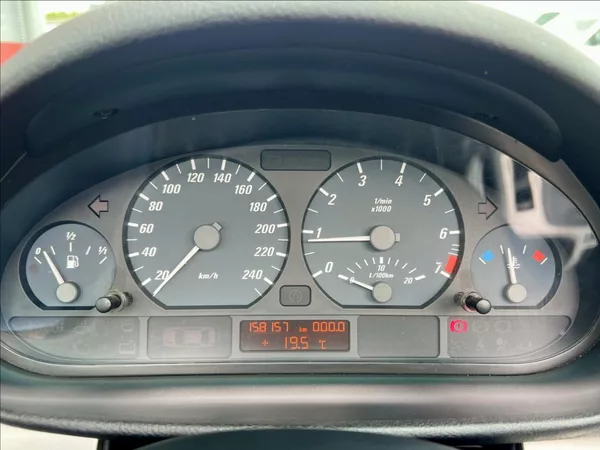 BMW Řada 3 318Ci / CABRIO - foto 22