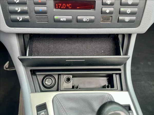 BMW Řada 3 318Ci / CABRIO - foto 28