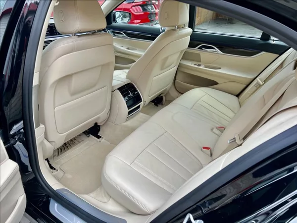 BMW Řada 7 3,0 730d xDrive záruka 2027 - foto 13