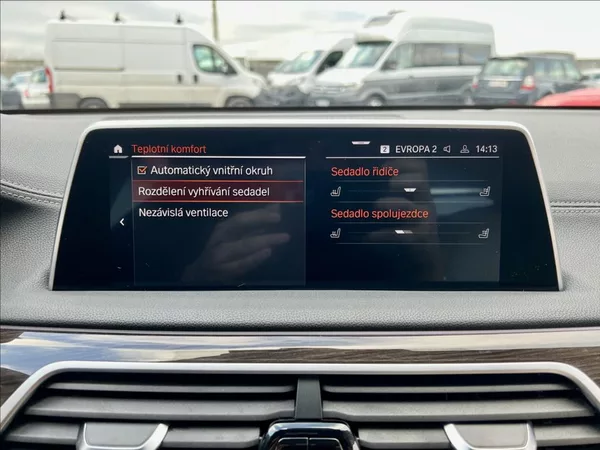 BMW Řada 7 3,0 730d xDrive záruka 2027 - foto 36