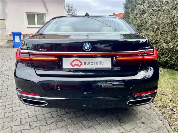 BMW Řada 7 3,0 730d xDrive záruka 2027 - foto 4