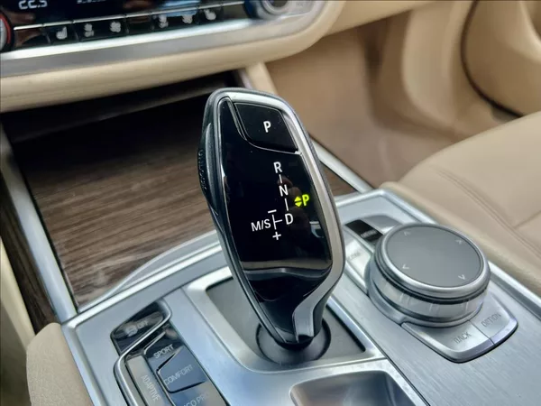 BMW Řada 7 3,0 730d xDrive záruka 2027 - foto 42