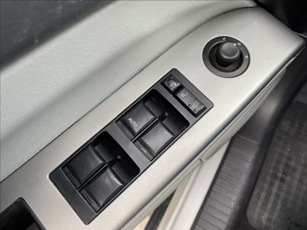 Jeep Compass 2,0 CRD LIMITED - foto 31