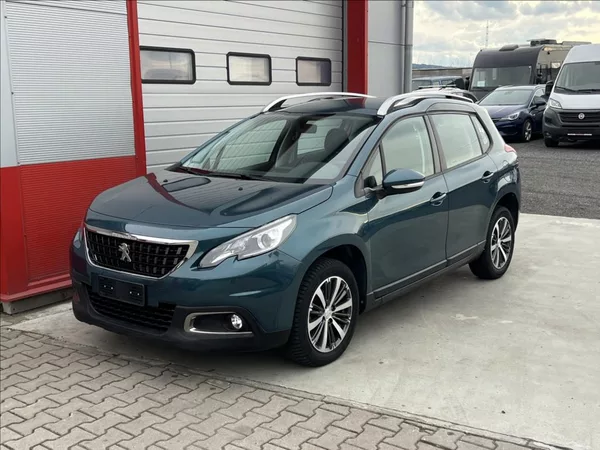 Peugeot 2008 1,2 i Allure klima ALU