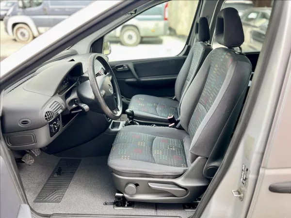 Mercedes-Benz Vaneo 170 CDi / KLIMA - foto 11