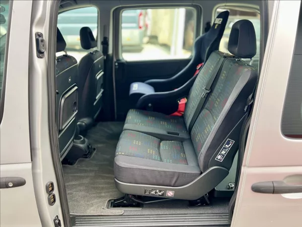 Mercedes-Benz Vaneo 170 CDi / KLIMA - foto 13