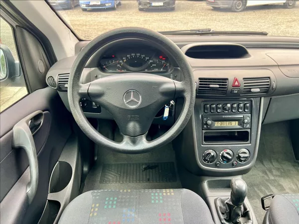 Mercedes-Benz Vaneo 170 CDi / KLIMA - foto 24