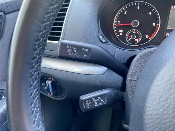 Volkswagen Sharan 2,0 TDI 103kW / DSG / VÝHŘEV - foto 22