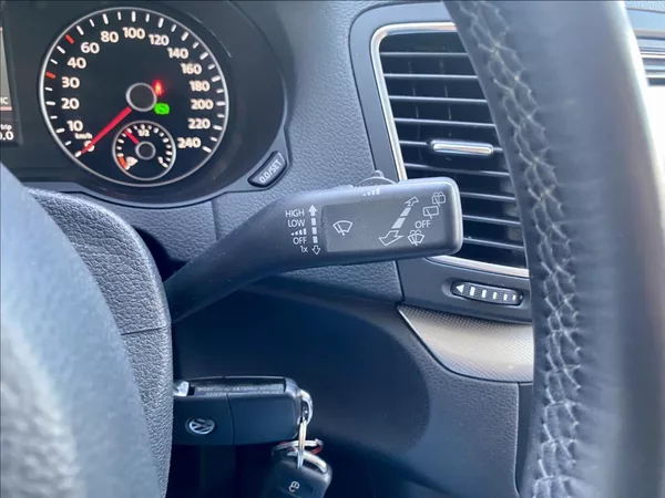Volkswagen Sharan 2,0 TDI 103kW / DSG / VÝHŘEV - foto 23