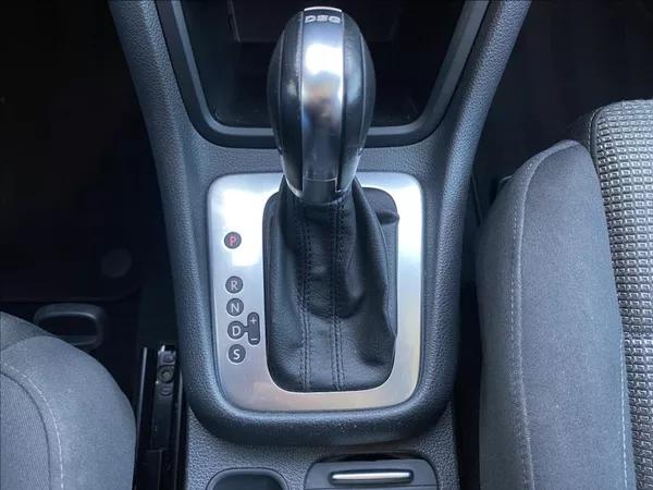 Volkswagen Sharan 2,0 TDI 103kW / DSG / VÝHŘEV - foto 33