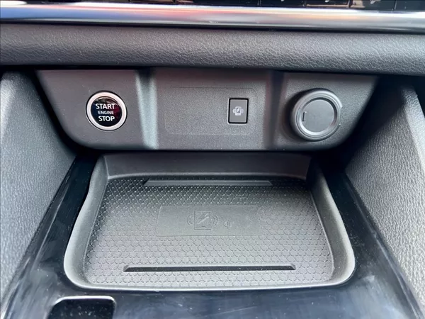 Nissan Qashqai 1,3 mHEV / Business / Xtronic - foto 33