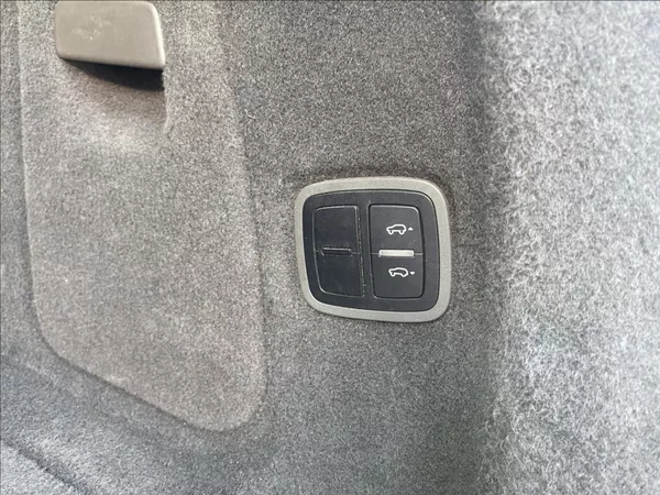 Porsche Cayenne 3,0 D PLATINUM EDITION SPORT - foto 16