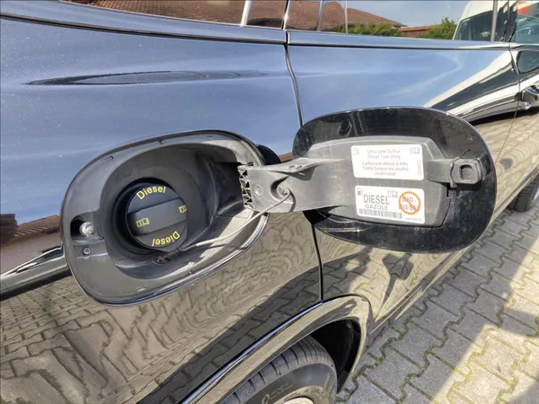 Porsche Cayenne 3,0 D PLATINUM EDITION SPORT - foto 18