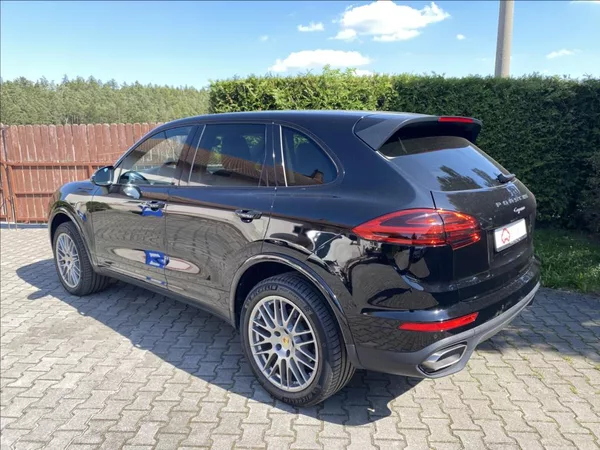 Porsche Cayenne 3,0 D PLATINUM EDITION SPORT - foto 3