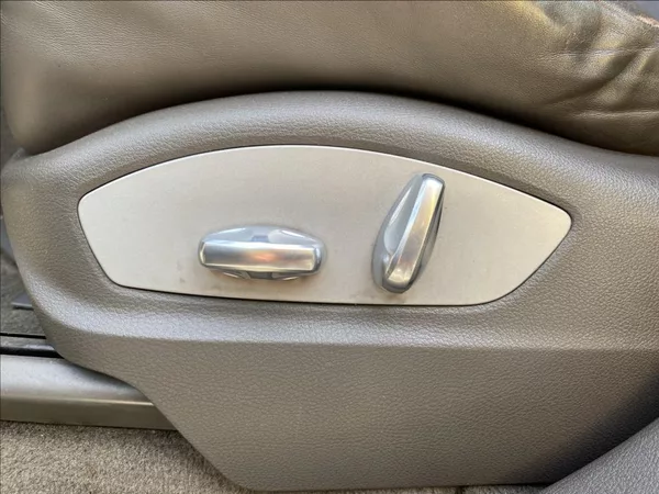 Porsche Cayenne 3,0 D PLATINUM EDITION SPORT - foto 40