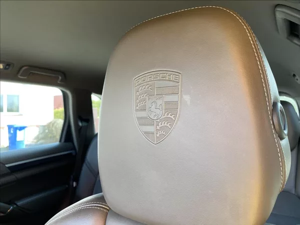 Porsche Cayenne 3,0 D PLATINUM EDITION SPORT - foto 41