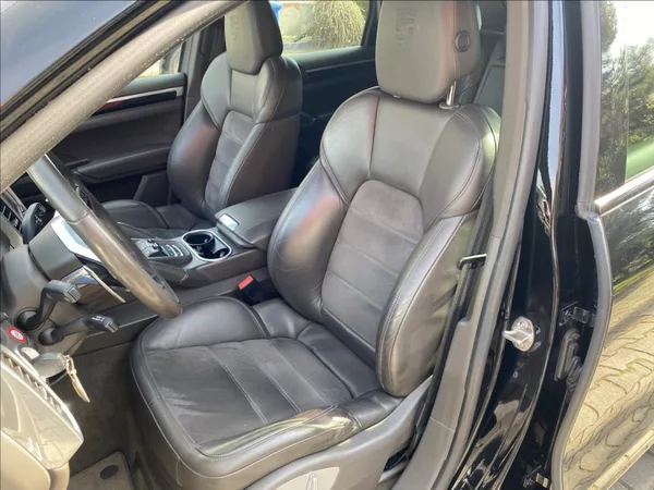 Porsche Cayenne 3,0 D PLATINUM EDITION SPORT - foto 9