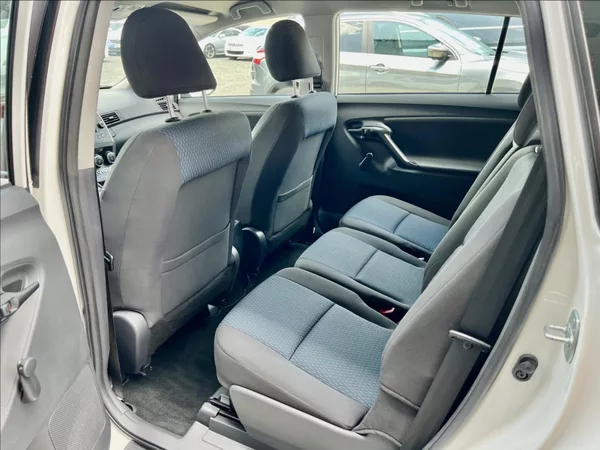 Toyota Verso 1,6 D-4D KLIMA - foto 13