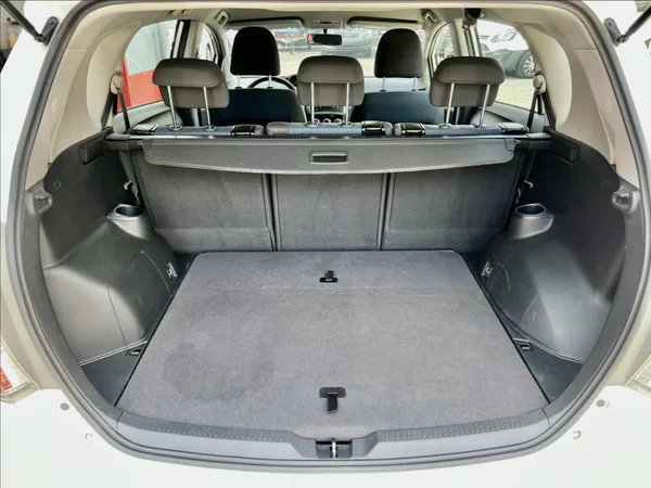 Toyota Verso 1,6 D-4D KLIMA - foto 14