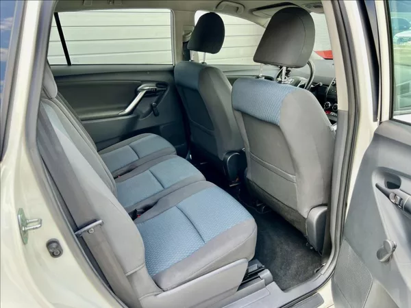 Toyota Verso 1,6 D-4D KLIMA - foto 17