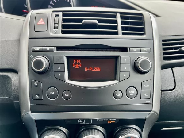 Toyota Verso 1,6 D-4D KLIMA - foto 27